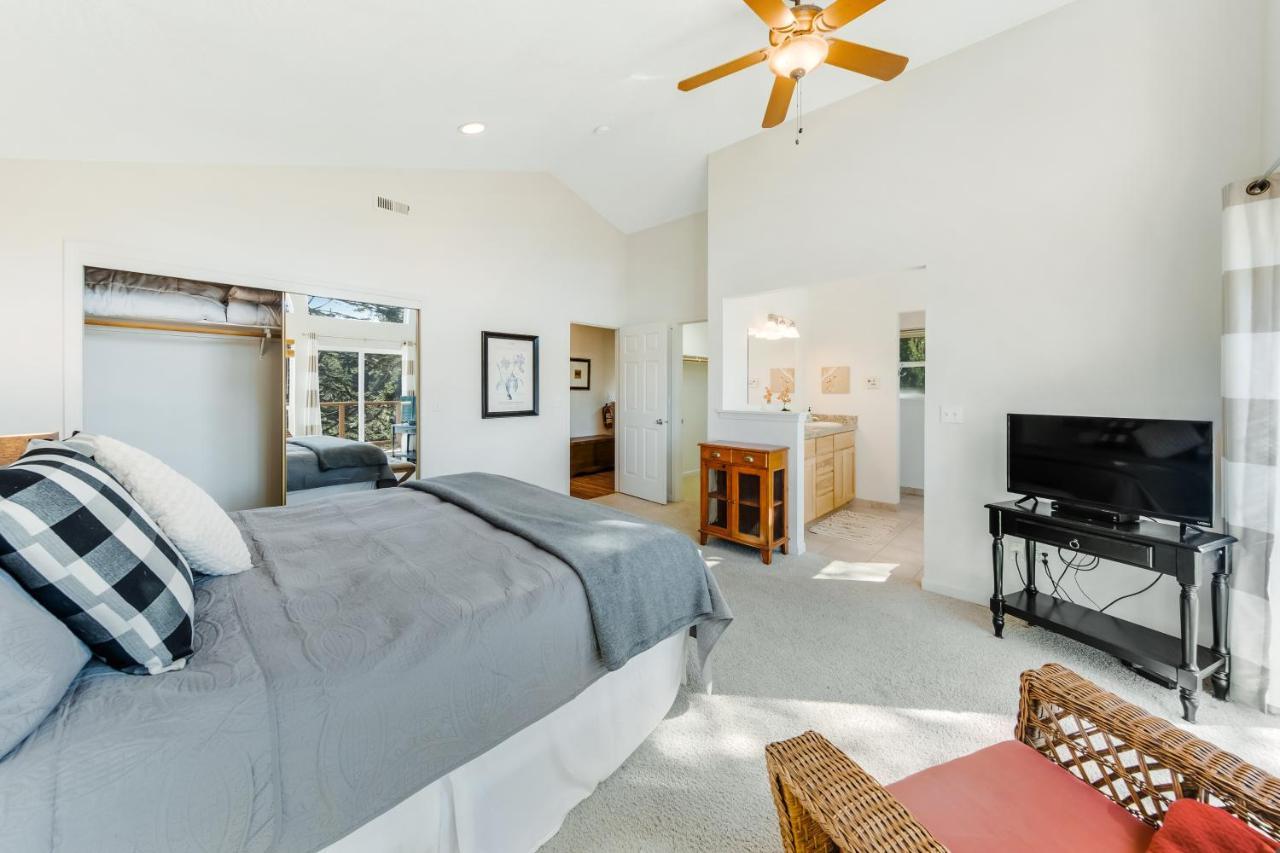 Yaquina Lighthouse View Beach Home Newport Luaran gambar
